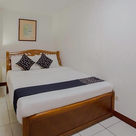Newgrange Condotel Quezon City Buitenkant foto