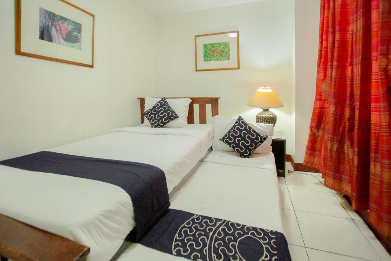 Newgrange Condotel Quezon City Buitenkant foto