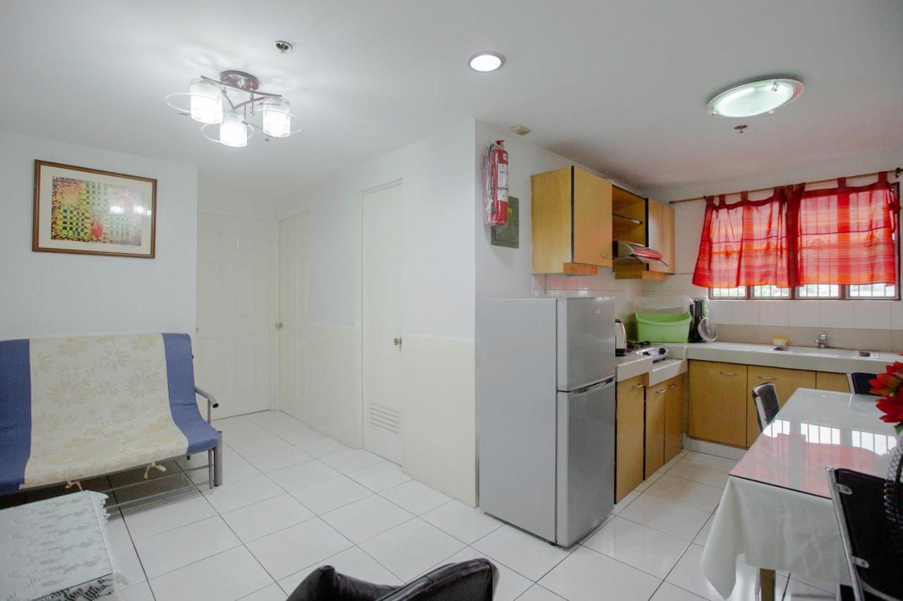 Newgrange Condotel Quezon City Buitenkant foto