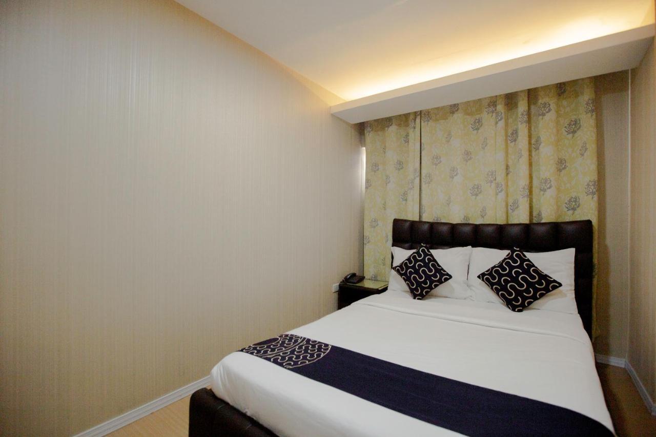Newgrange Condotel Quezon City Buitenkant foto