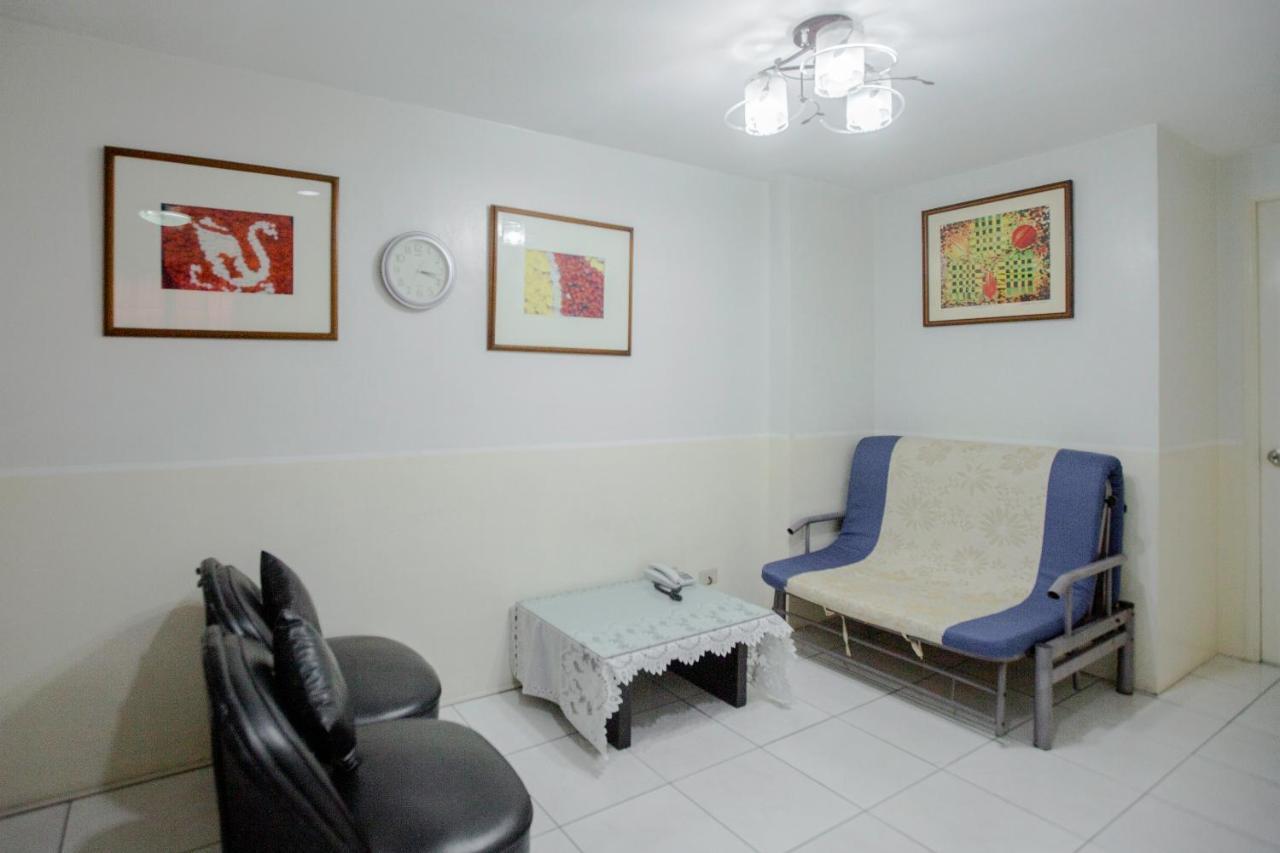 Newgrange Condotel Quezon City Buitenkant foto